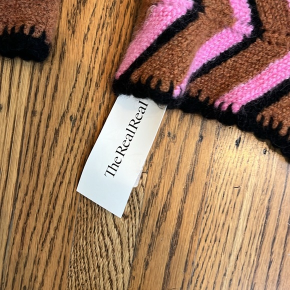 TACH Sweater - Picture 3 of 7